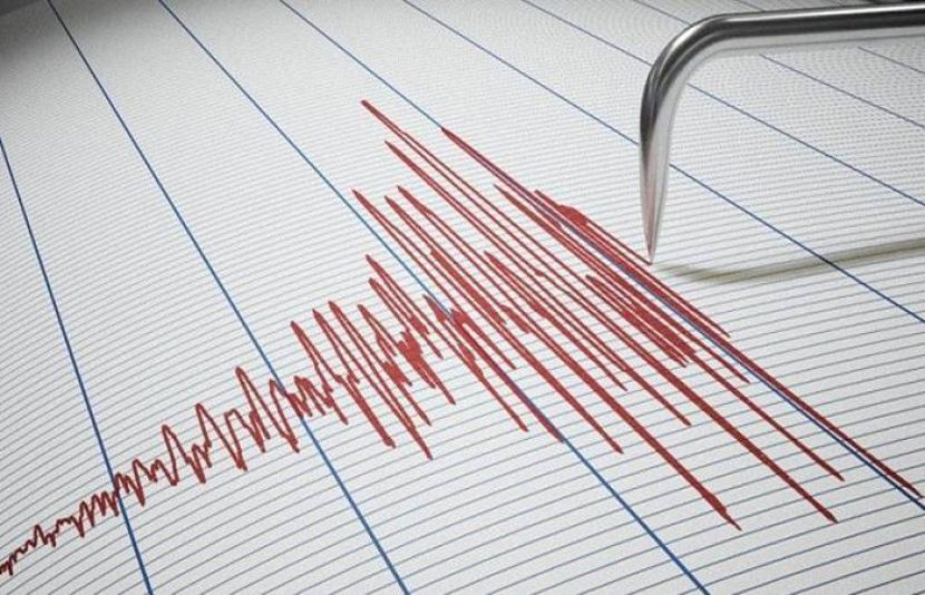 نیپال میں اتوار کی رات 4.2 شدت کا زلزلہ آیا جس نے عوام میں خوف و ہراس پیدا کر دیا