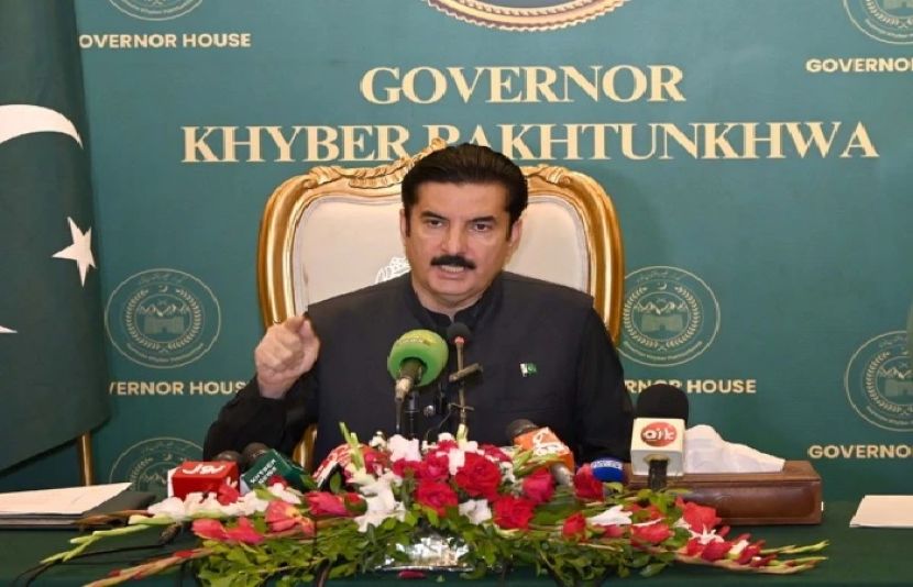 گورنر خیبرپختونخوا فیصل کریم کنڈی
