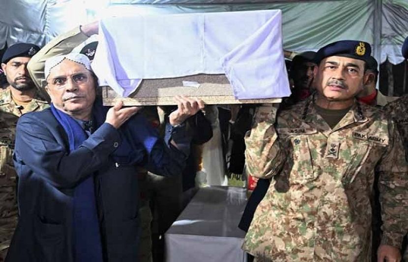 صدر آصف زرداری اور آرمی چیف جنرل عاصم منیر  نماز جنازہ میں شرکت کی