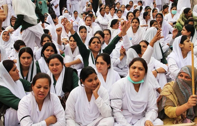 سندھ کے سرکاری اسپتالوں میں 9ویں روز بھی نرسوں کی غیرحاضری