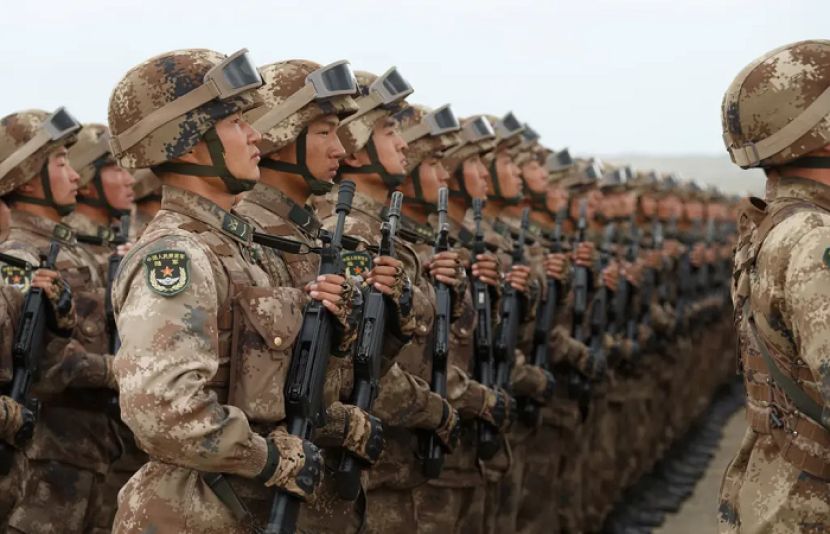 چینی حکام نے فوج کا مذاق اڑانے پر کامیڈی کمپنی کو ایک کروڑ 47 لاکھ یوآن جرمانہ کر دیا۔