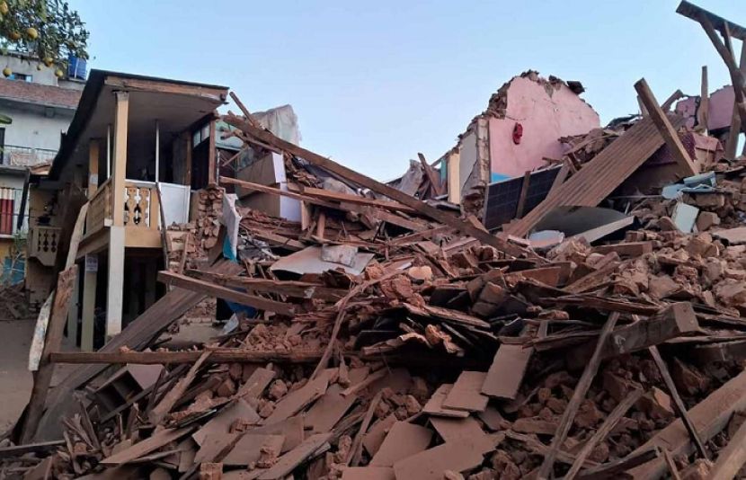 نیپال: شدید زلزلے میں 128 افراد ہلاک، 140 زخمی