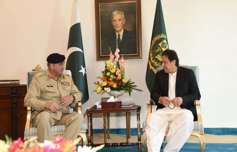  وزیراعظم عمران خان سے آرمی چیف جنرل قمر جاوید باجوہ کی ملاقات