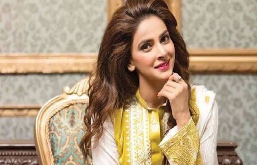 پاکستان شوبز انڈسٹری کی معروف اداکارہ صبا قمر
