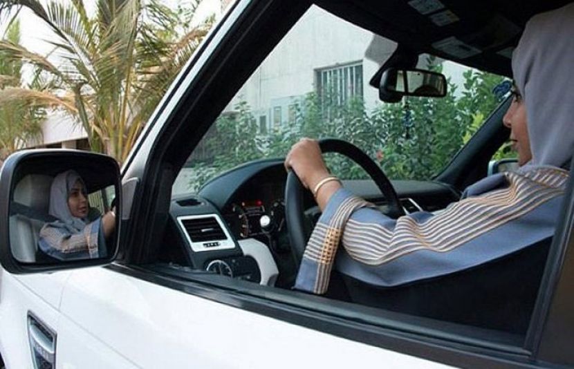 سعودی خواتین کو ڈرائیونگ کے بعد اب موٹرسائیکل اور ٹرک چلانے کی بھی اجازت مل گئی ہے