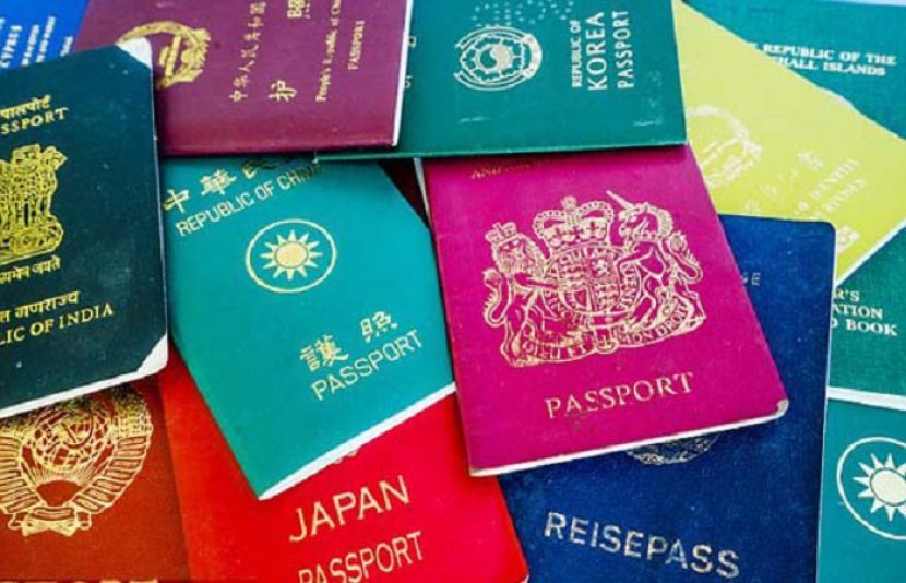 دنیا کے طاقتور ترین پاسپورٹس کی تازہ فہرست میں ایک بار پھر ایشیائی ممالک نے برتری حاصل کرلی ہے