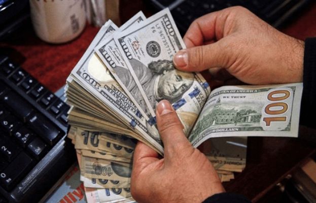 زرمبادلہ میں 2 کروڑ ڈالر سے زائد کی کمی