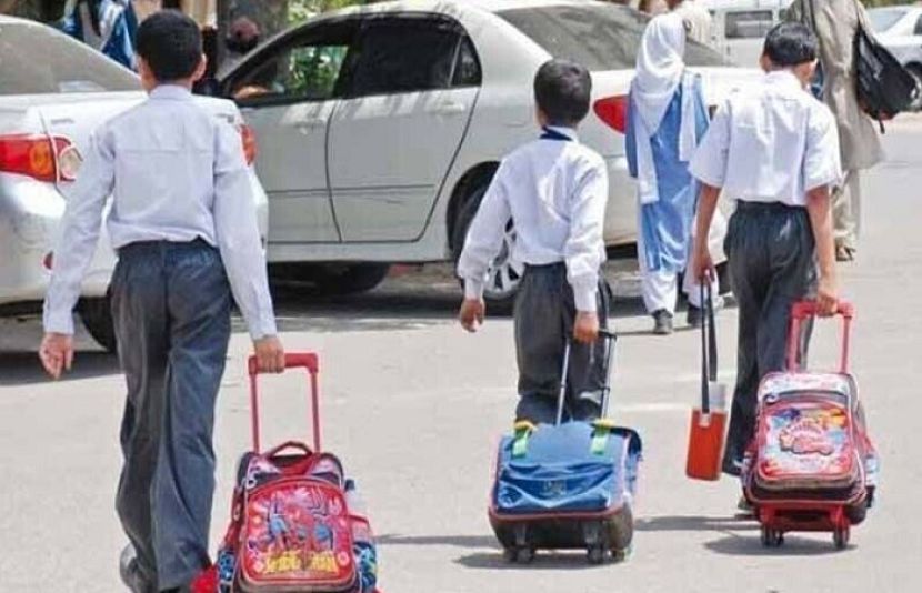 تعلیمی اداروں میں موسم گرما کی تعطیلات کا حتمی فیصلہ 15 مئی کے بعد ہوگا