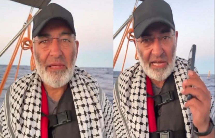 گلوبل صمود فلوٹیلا پر موجود سابق سینیٹر مشتاق احمد خان نے خبردار کیا ہے کہ آج رات فلوٹیلا پر اسرائیلی حملے کا امکان ہے