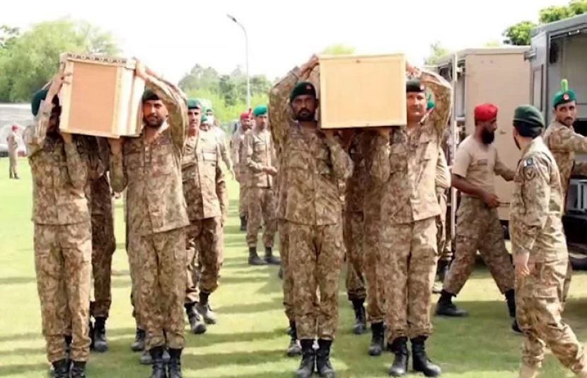 آزاد کشمیر: پاک فوج کی گاڑی کو حادثہ، 9 جوان شہید