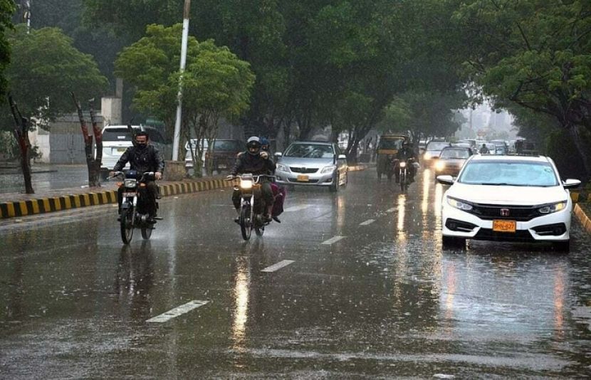 کراچی میں پیر اور منگل کو  ہلکی بارش کا امکان ہے