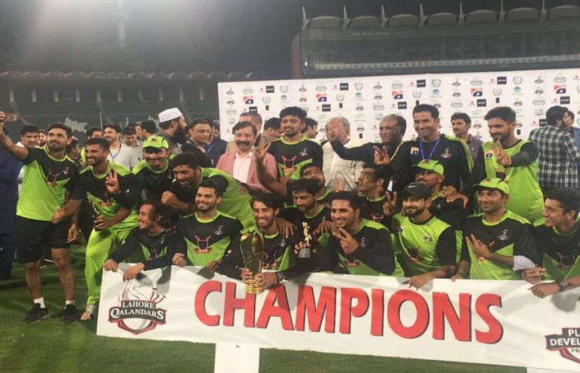 لاہور قلندرز تیسری بار پی ایس ایل کے شہنشاہ بن گئے