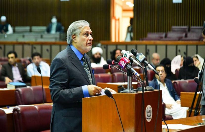 وزیر خارجہ اسحاق ڈار