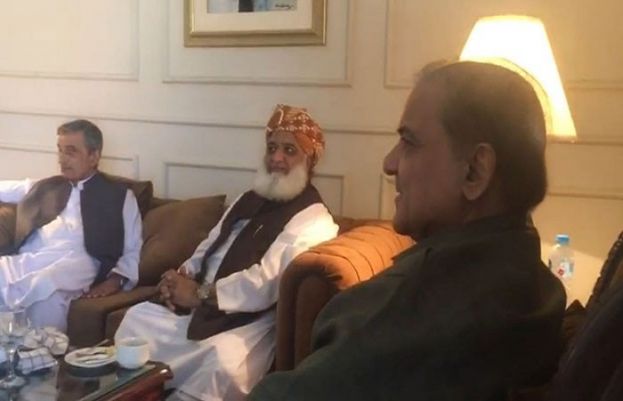 اسلام آباد: شہبازشریف کی فضل الرحمان سمیت سیاسی رہنماؤں سے ملاقاتیں