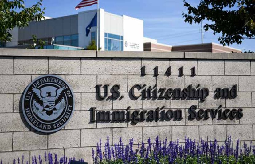 امریکا نے افغان شہریوں کی امیگریشن کی تمام درخواستیں غیر معینہ مدت کے لیے معطل کر دی ہیں