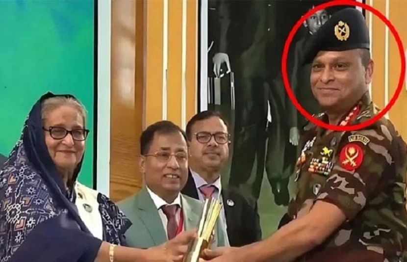 بنگلادیشی آرمی میں بڑے پیمانے پر اکھاڑ پچھاڑ، انٹیلیجنس چیف ملازمت سے برطرف کر دئیے گئے
