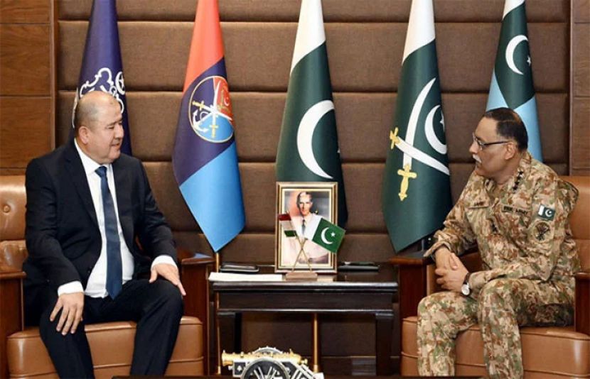 چیئرمین جوائنٹ چیفس آف اسٹاف کمیٹی جنرل ساحر شمشاد مرزا سے تاجک چیف آف جنرل اسٹاف کی ملاقات،