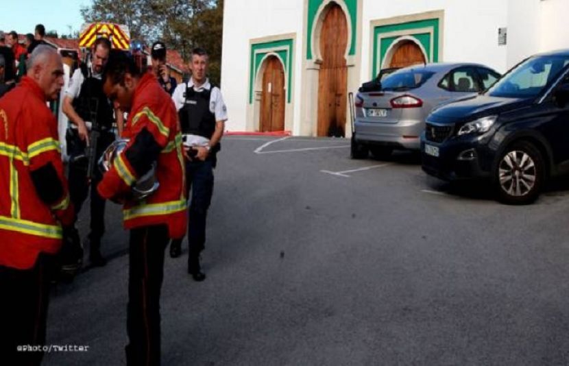 فرانس میں مسجد میں فائرنگ