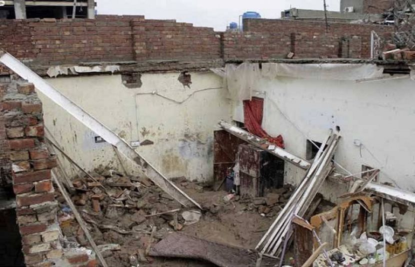 مکان کی چھت گرنے سے میرپور آزاد کشمیر تین بچے جاں بحق ہوگئے ہیں
