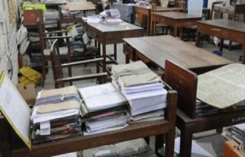 نوٹیفکیشن کے مطابق تمام وفاقی افسران اور عملے کو ورک فرام ہوم کے احکامات جاری کر دیے گئے