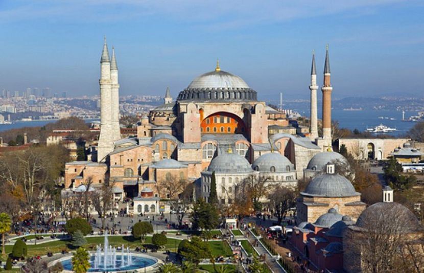 ترکیہ کی مسجد ’آیا صوفیا‘ دیکھنےآنے والا سیاح مسلمان ہوگیا