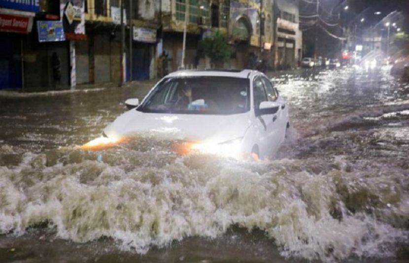 کراچی میں بارش 