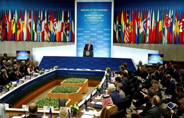 صدر ٹرمپ داعش کے خلاف بین الاقوامی اتحاد کے وزارتی اجلاس سے خطاب کر رہے ہیں۔