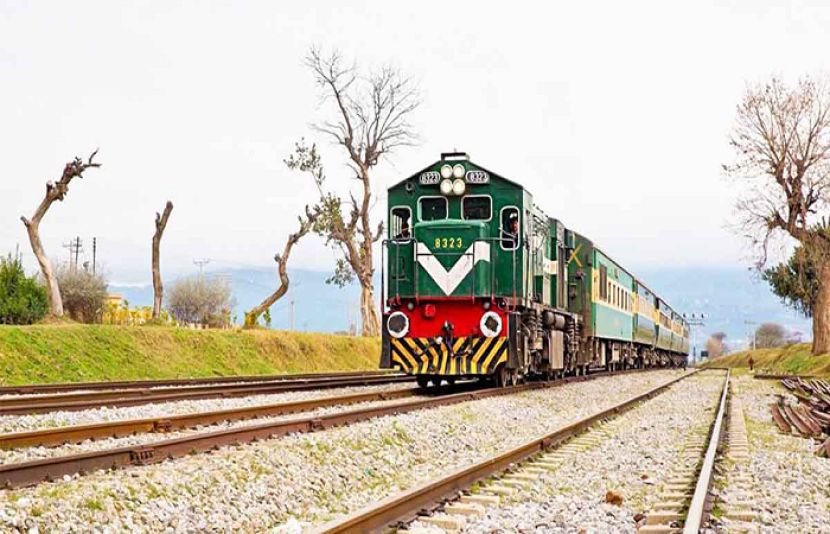 پاکستان ریلوے نے ٹرینوں کی تمام کلاسوں کے کرایے بڑھا دیے
