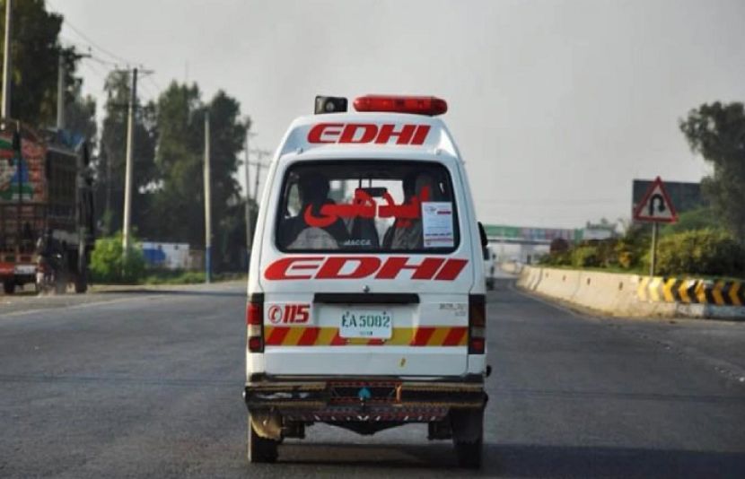 کراچی میں شہری کو قتل کرنیوالے ڈاکوؤں کو عوام نے پتھر مار کر ہلاک کر دیا