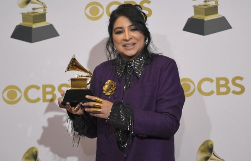 پاکستانی گلوکارہ عروج آفتاب