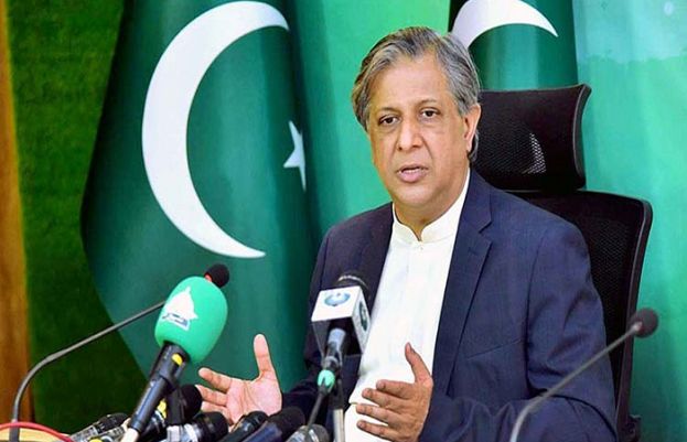 چیف آف ڈیفنس فورسز کا نوٹیفکیشن کسی بھی لمحے آجائے گا، اعظم نذیر تارڑ