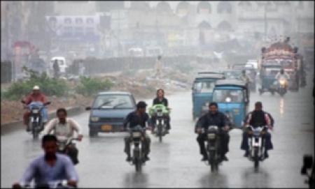 آئندہ 24 گھنٹوں کے دوران ملک کے بیشتر علاقوں میں موسم گرم رہنےکا امکان