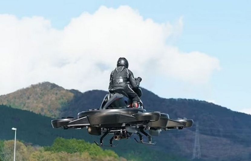 جاپان، اڑنے والی موٹرسائیکل کی آزمائشی پرواز کا کامیاب تجربہ