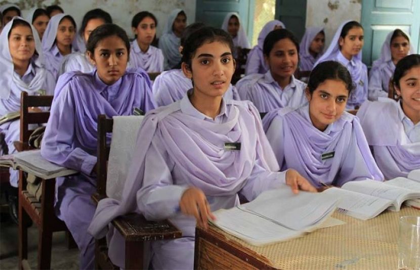 پنجاب حکومت نے صوبے بھر کے سرکاری و نجی اسکولوں اور کالجوں میں 22 مئی سے 23 اگست 2026 تک گرمیوں کی تعطیلات کا اعلان کررکھا ہے