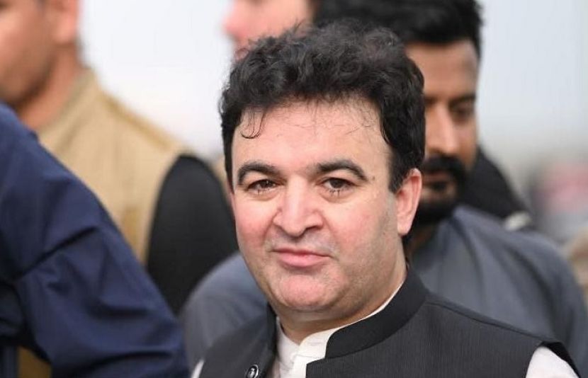 خیبر پختونخوا سے تعلق رکھنے والے سماجی کارکن اور سیاسی کارکن فیض الرحمٰن