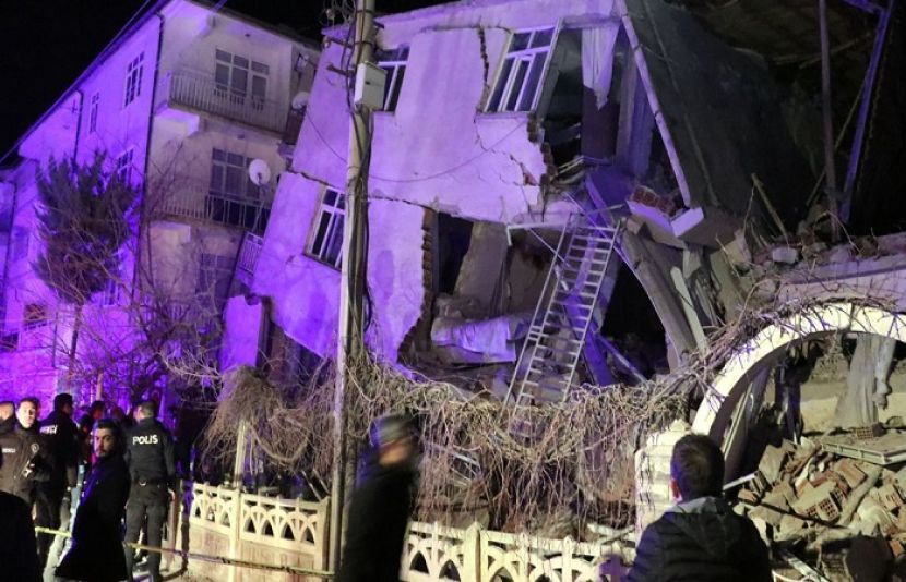 ترکی میں زلزلے نے 18 افراد کی جان لے لی، متعدد افراد زخمی ہو گئے