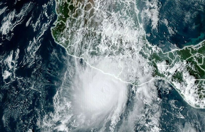 تباہ کن سمندری طوفان ’اوٹس‘ میکسیکو سے ٹکرا گیا