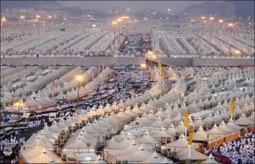 مناسک حج کا آغاز، لبیک کی صدائیں بلند ہونے لگیں