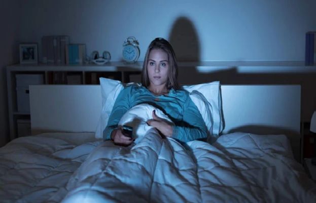رات دیر تک نہیں سونے کا سنگین خطرہ سامنے آگیا
