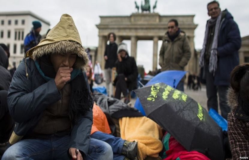 زبردستی وطن واپسی کے خلاف افغان پناہ گزینوں کا برلن میں مظاہرہ