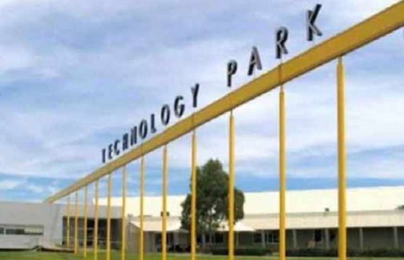 اسلام آباد کی کیپیٹل ڈیولپمنٹ اتھارٹی (سی ڈی اے) نے پاکستان کا سب سے بڑا آئی ٹی پارک بنانے کا فیصلہ کرلیا۔