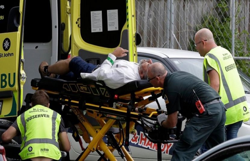 نیوزی لینڈ کے شہر کرائسٹ چرچ کی ایک مسجد میں مسلح شخص نے اندھا دھند فائرنگ کر دی جس کے نتیجے میں 6 افراد جاں بحق ہوگئے