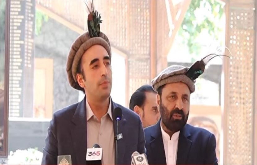 بلاول بھٹو زرداری گلگت بلتستان میں وزیر اعلیٰ امجد حسین ایڈووکیٹ کی تقریب حلف برداری کی تقریب سے خطاب کر رہے ہیں