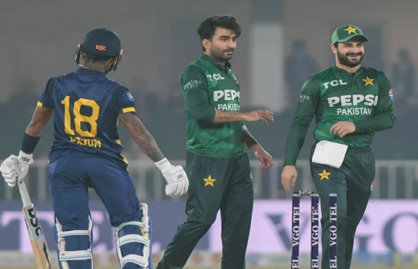 سہ ملکی سیریز کے فائنل میں پاکستان اور سری لنکا آج ٹائٹل کے لیے مد مقابل ہوں گے