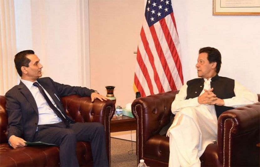 وزیر اعظم عمران خان اور ڈیموکریٹک رہنما طاہر جاوید