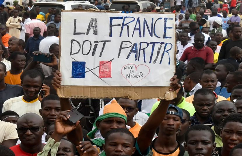 نائیجر میں فرانسیسی فوجی دستوں کو ملک بدر کرنے کیلئے احتجاجی مظاہرے