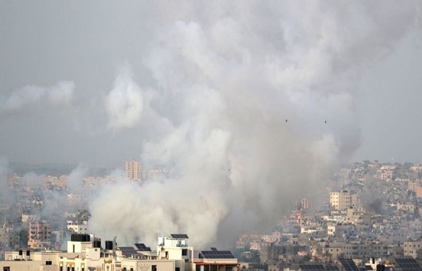 اسرائیل کی فلسطینیوں پر فضائی بمباری