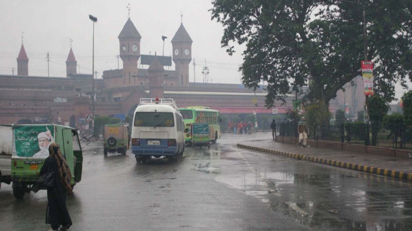 لاہورمیں اگلے 48 گھنٹوں میں بارش کا امکان: محکمہ موسمیات