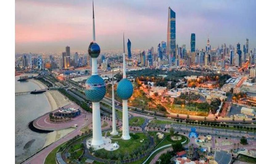 کویت میں تارکین وطن کے لیے فیملی ویزے اگست 2022 سے معطل ہیں
