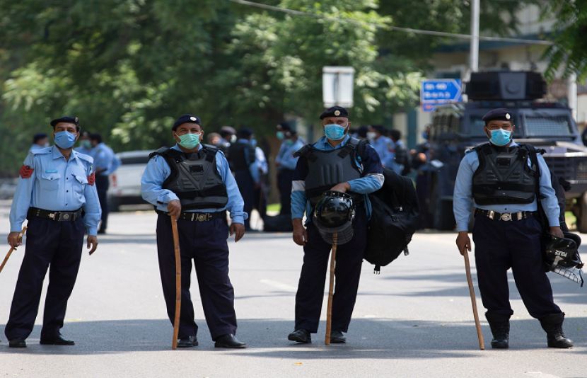 اسلام آباد میں ریڈ الرٹ جاری، پولیس اہلکاروں کو اپنے ساتھ اسلحہ رکھنے کی ہدایت